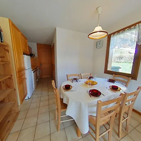 Le Grand-bornand, 3 Pièces, 6 Personnes - Fr-1-241-169 Appartement Le Grand-Bornand